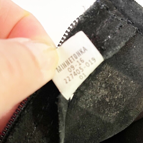 Minnetonka Moccasin Girls Black Boots 3 Layer Fringe Sz 12 Syle 2659 Leather - Picture 12 of 12